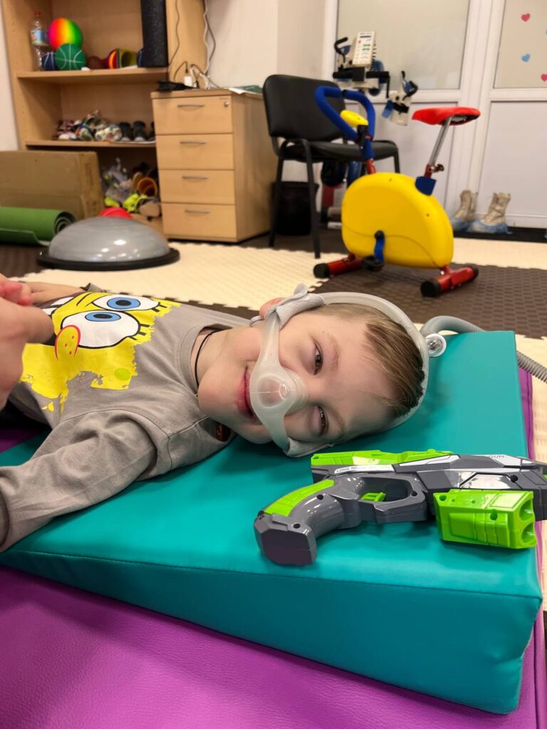 Підтримка, що рятує: міжнародний грант на користь українських дітей