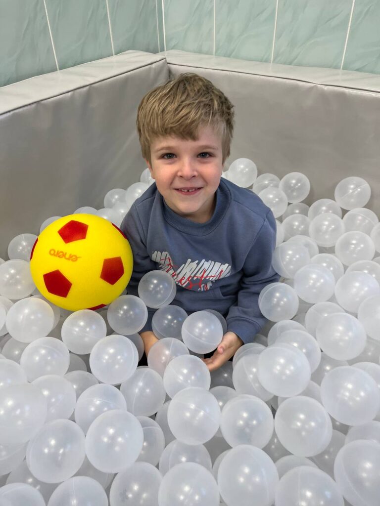 Підтримка, що рятує: міжнародний грант на користь українських дітей