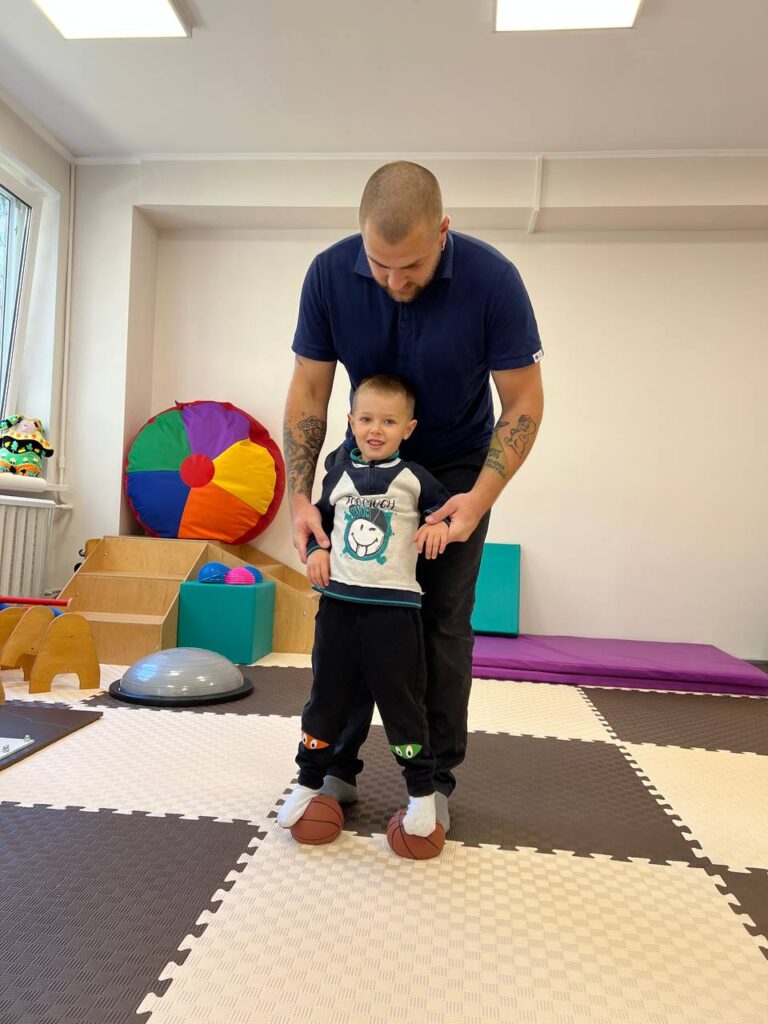 Підтримка, що рятує: міжнародний грант на користь українських дітей