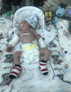 Він вижив, допоможі мойому жити