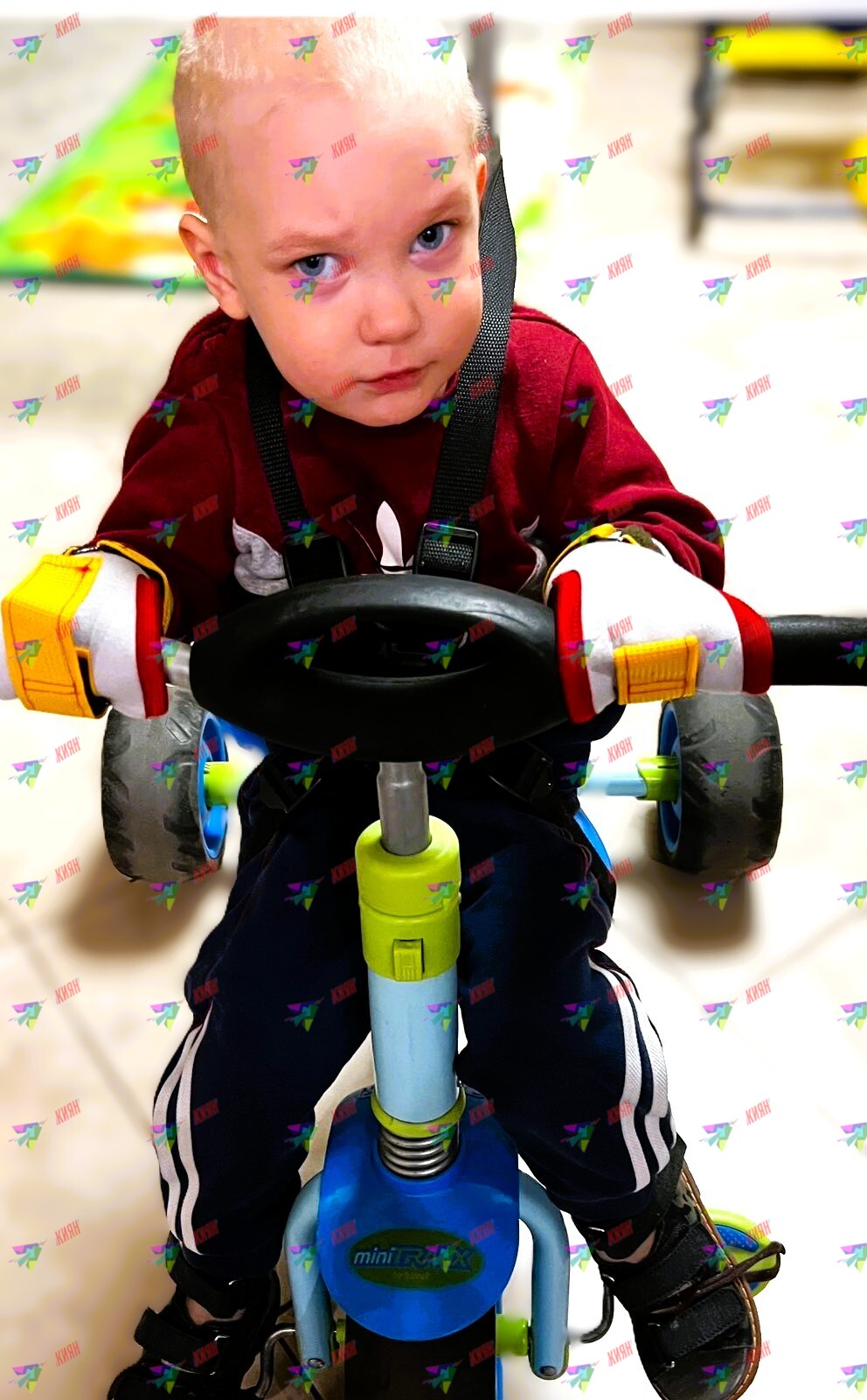 Він вижив, допоможі мойому жити